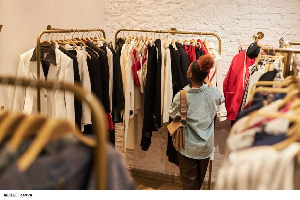 Zonas y tiendas para explorar