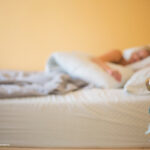 beneficios de dormir con la puerta abierta, beneficios de dormir con la puerta abierta para la salud, Más Estilo de Vida